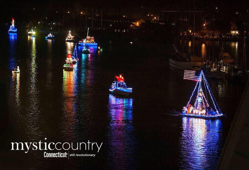 Santa Arrives by Tugboat & Mystic Lighted Boat Parade Visit CT