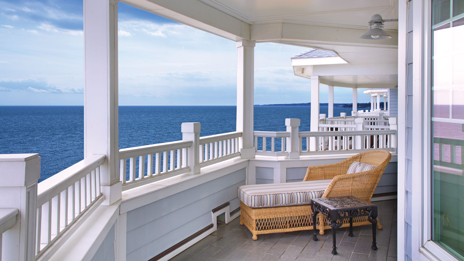 Water's Edge Resort & Spa | CTvisit