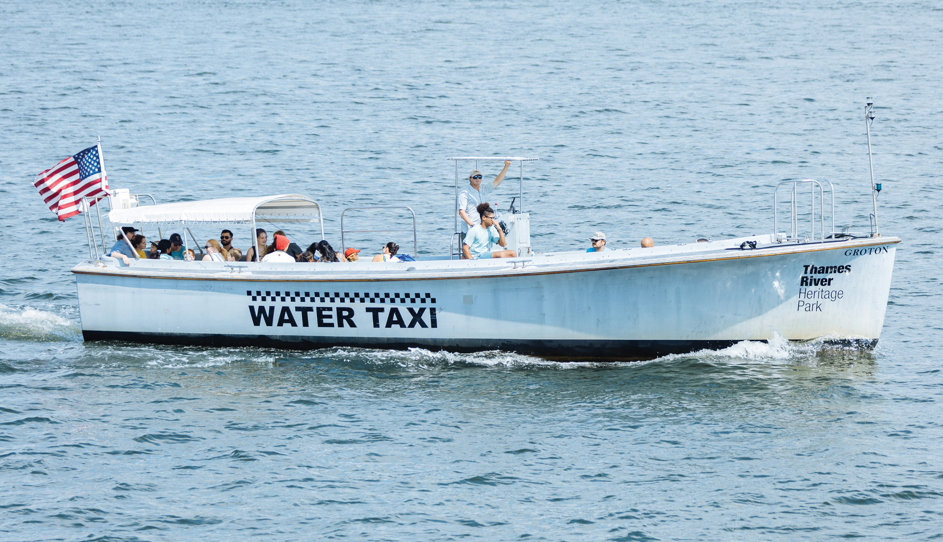 taxi acuático del festival marítimo