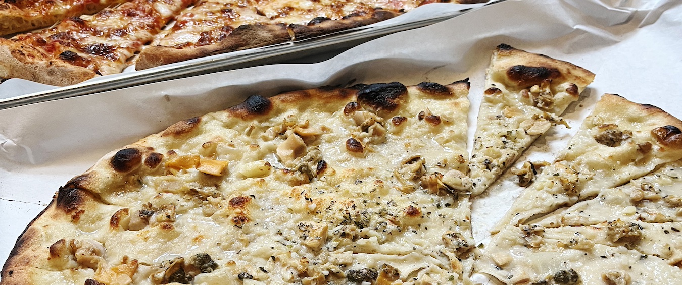 pizza en Frank Pepe's