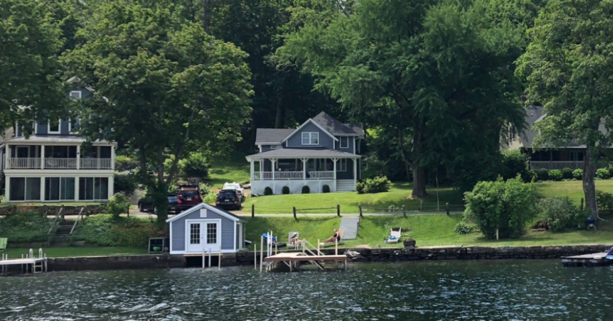 The Lake House on Lake Waramaug CTvisit
