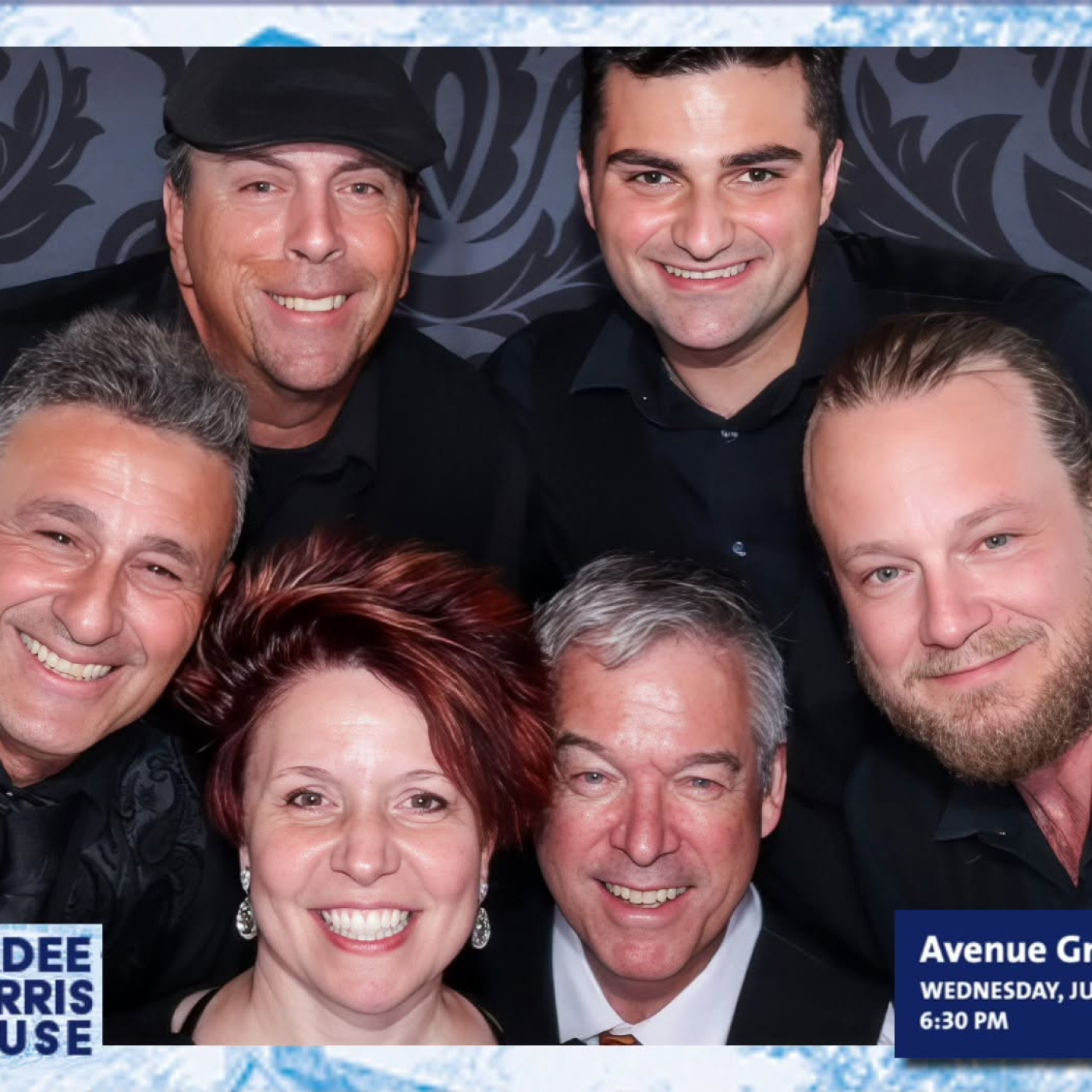 A picture of the band Avenue Groove. 
