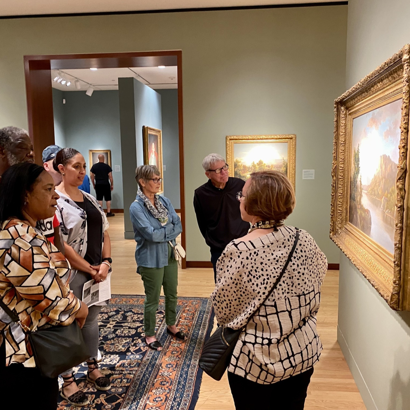 Walk-In Tour Image