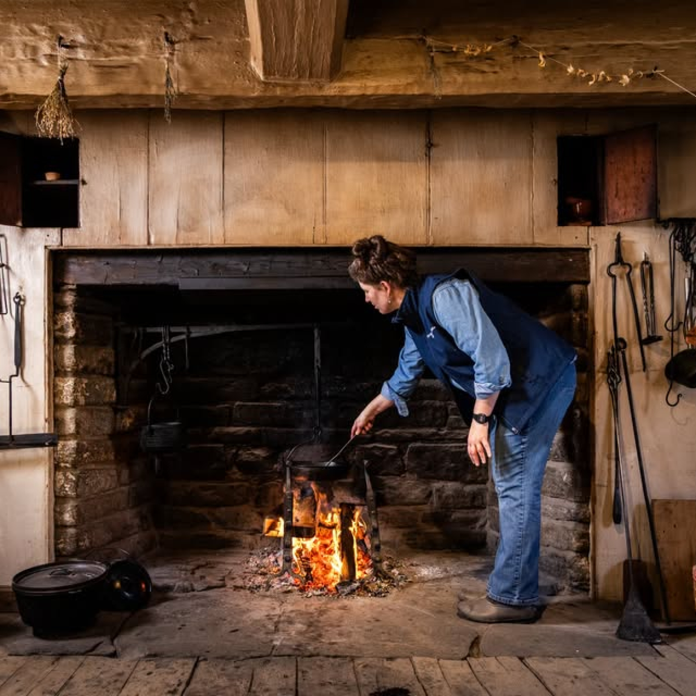 Open hearth cooking in the Buckingham Hall House