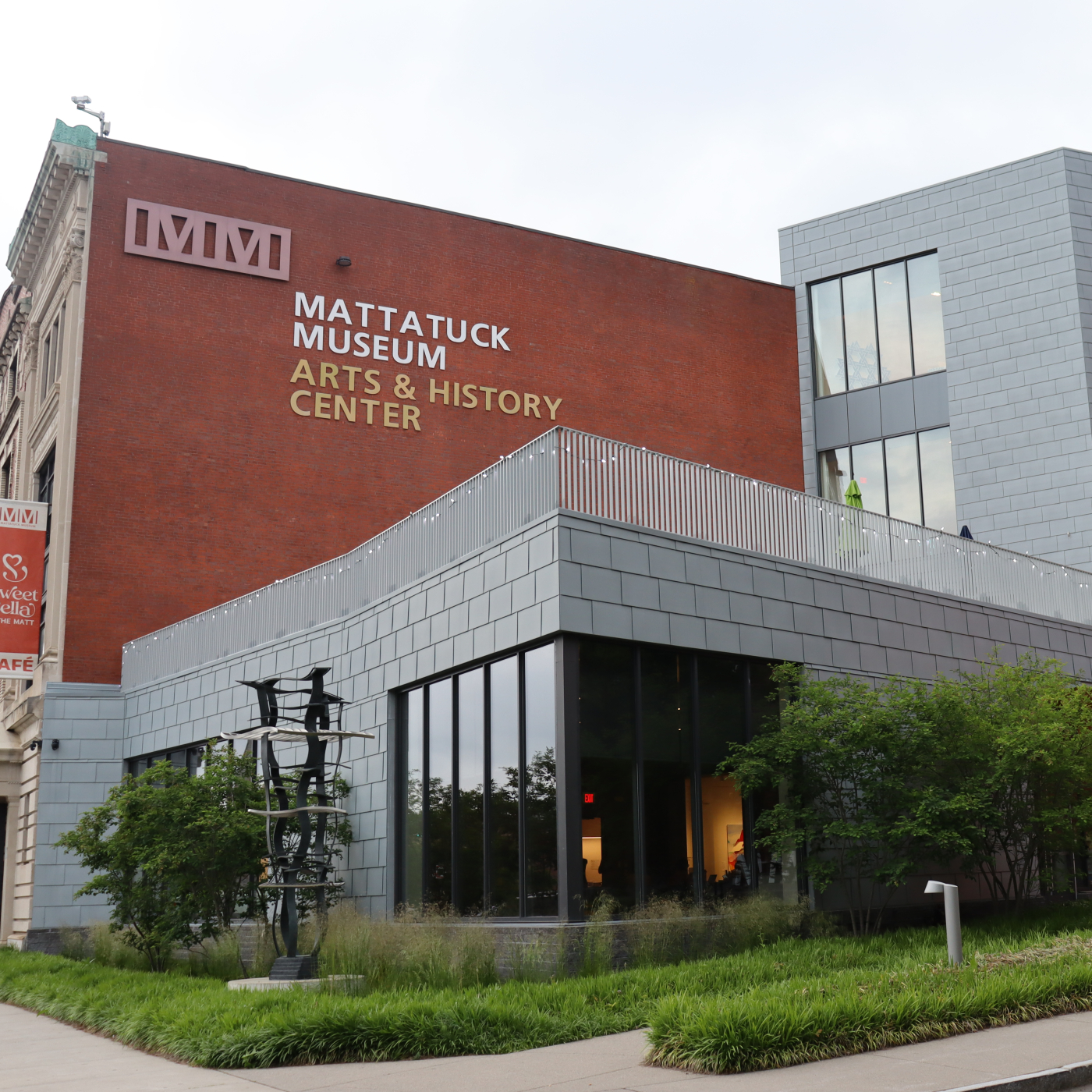 Picture depicting the exterior of the Mattatuck Museum