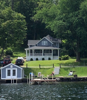 The Lake House on Lake Waramaug