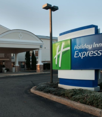 Holiday Inn Express - Vernon