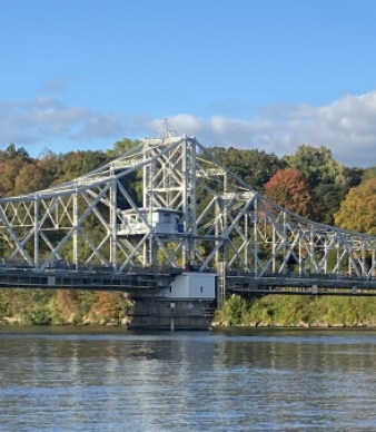 Connecticut River Expeditions Cruises and Charters
