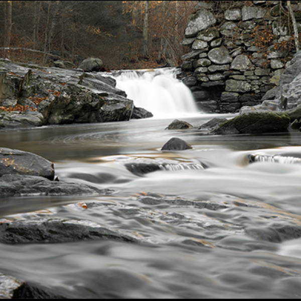 Farmill River Falls in Shelton
