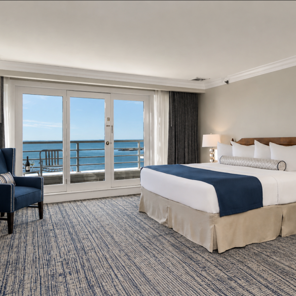 Waterview/Balcony/King