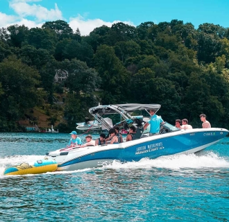 Barco del lago Candlewood