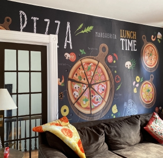 pizza airbnb