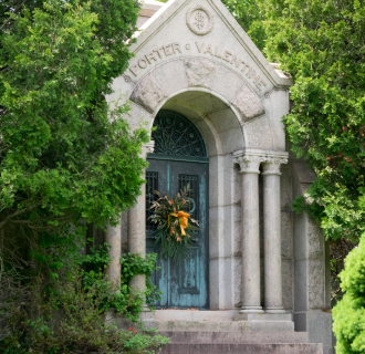 Porter-Valentine Mausoleum, Cedar Hill Cemetery 