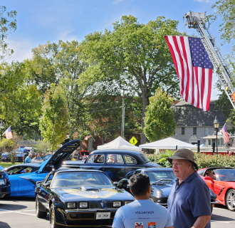 1781 Cars on Main First Church and Main Street 