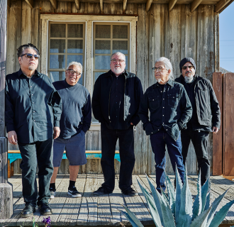 Los Lobos