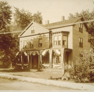 Historic photo of house on the banks of Groton, Connecticut.