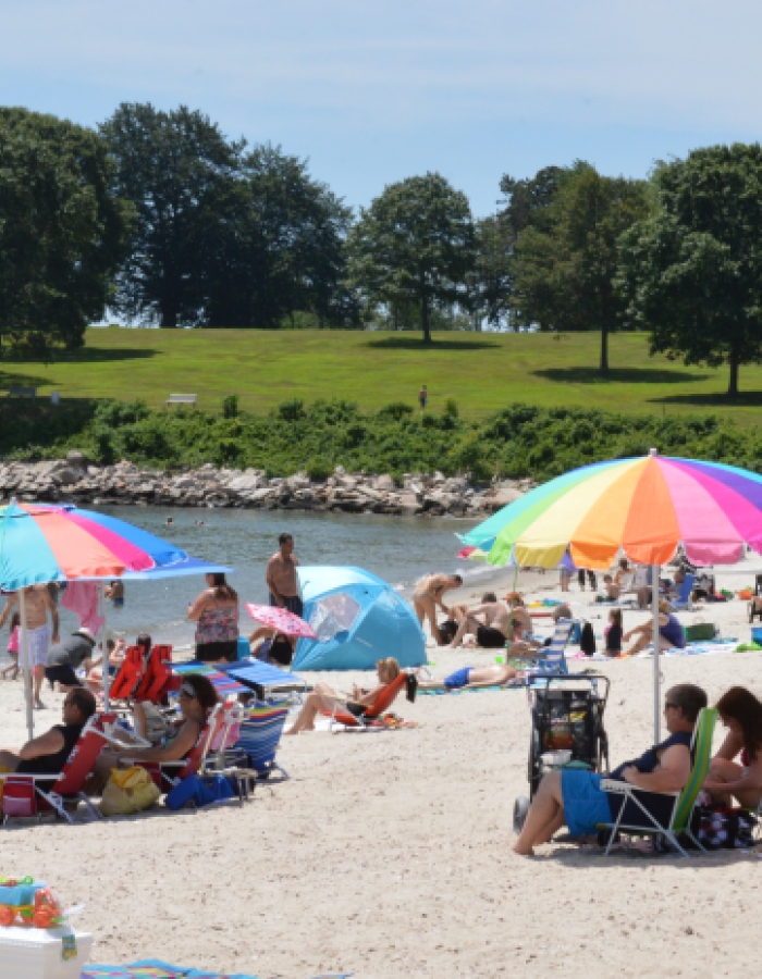 Discovering Hole in the Wall Beach: A Hidden Gem in Niantic, Connecticut