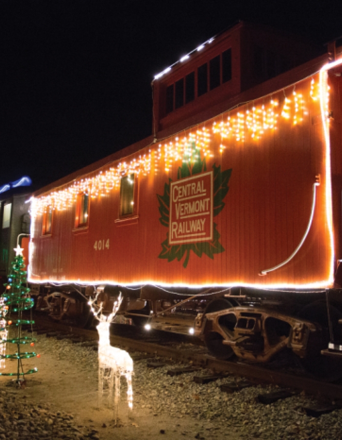 https://ctvisit.com/sites/default/files/styles/tall_700x900/public/Railroad%20Museum%20%28Thomaston%29%20Northern%20Lights%20Ltd.jpg?itok=bEX5uX1b