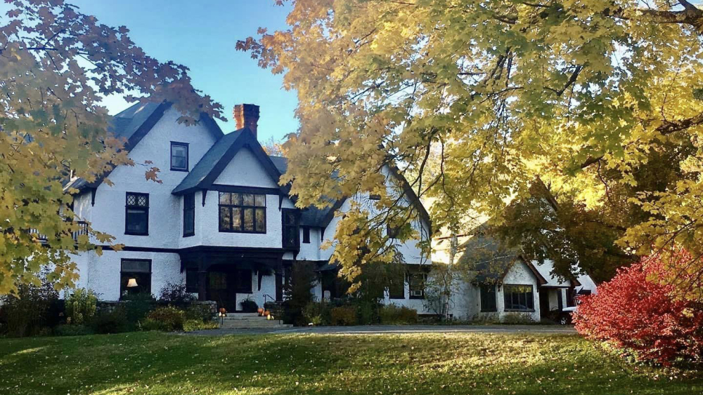 Manor House Inn Autumn