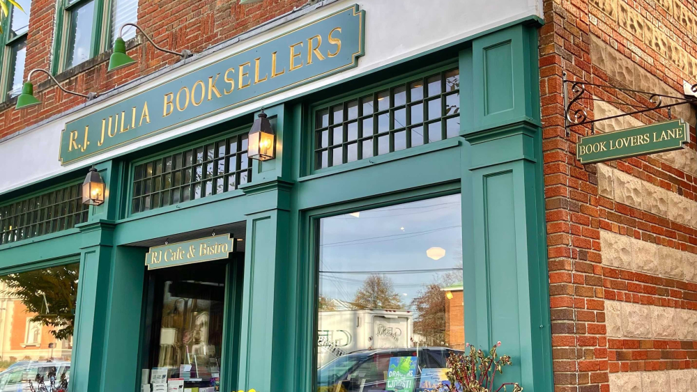 Librería RJ Julia, Madison