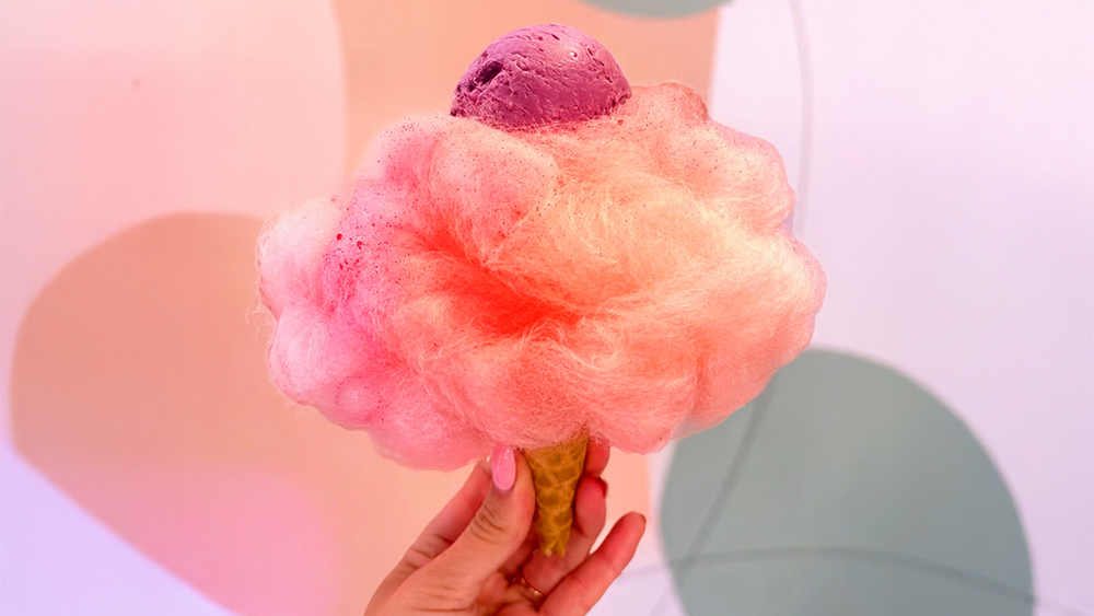 Cono de algodón de azúcar, Dom's Creamery 