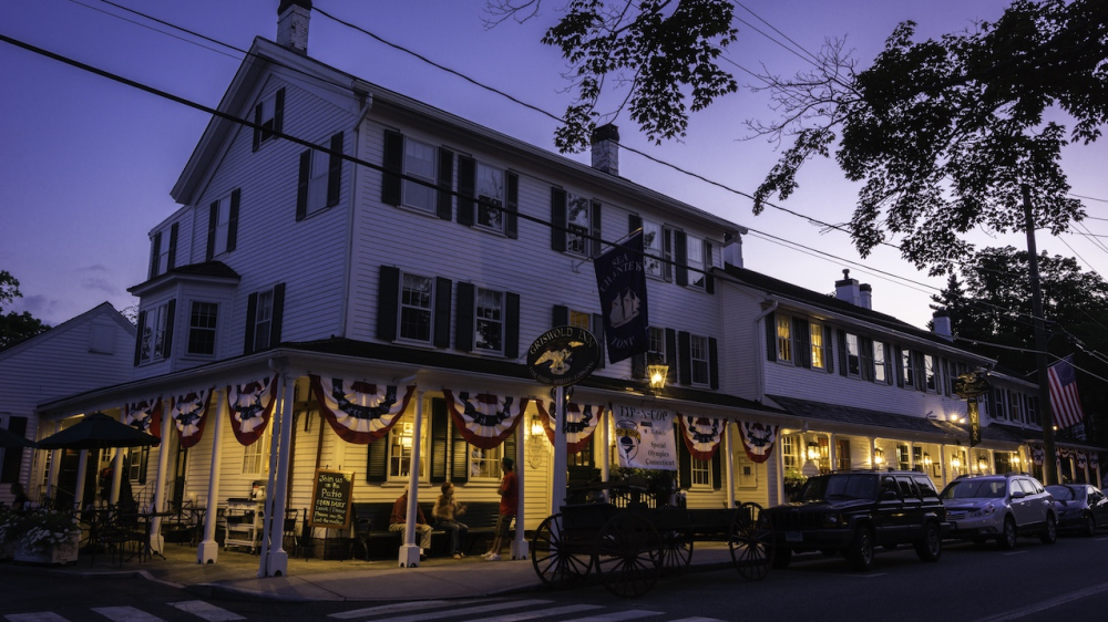 El exterior del Griswold Inn en Essex. 