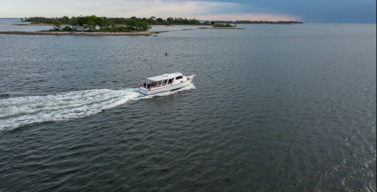 The R/V Sound Explorer cruising. 